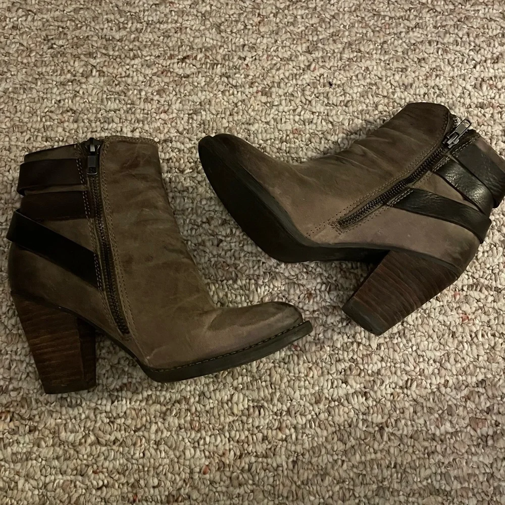 ALDO Booties - Picture 3 of 7